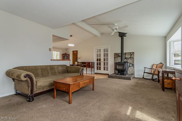 18890 Maplewood Lane, Chagrin Falls, OH 44023