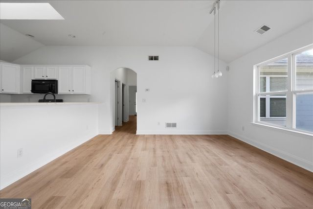 156 Cottage Club Drive, Locust Grove, GA 30248