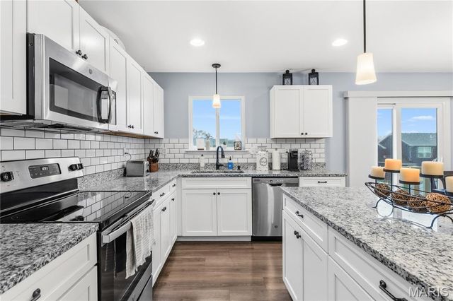 201 Majestic Lakes Boulevard, Moscow Mills, MO 63362