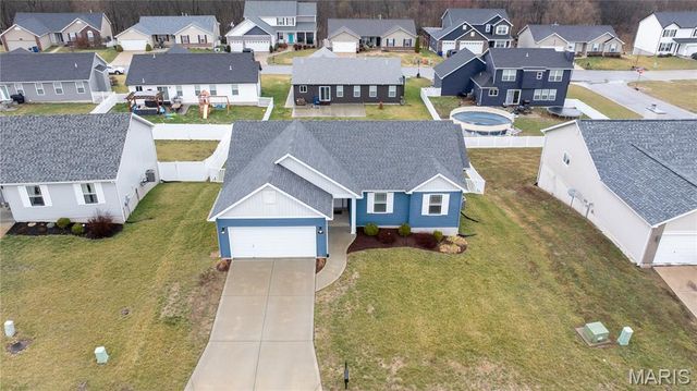 201 Majestic Lakes Boulevard, Moscow Mills, MO 63362