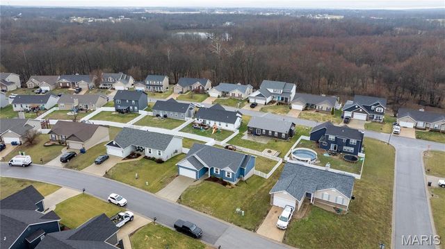 201 Majestic Lakes Boulevard, Moscow Mills, MO 63362