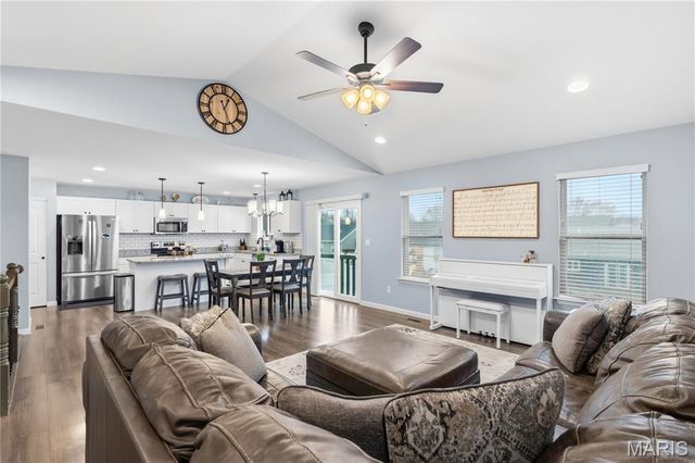 201 Majestic Lakes Boulevard, Moscow Mills, MO 63362