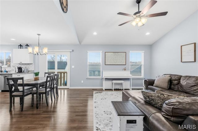 201 Majestic Lakes Boulevard, Moscow Mills, MO 63362