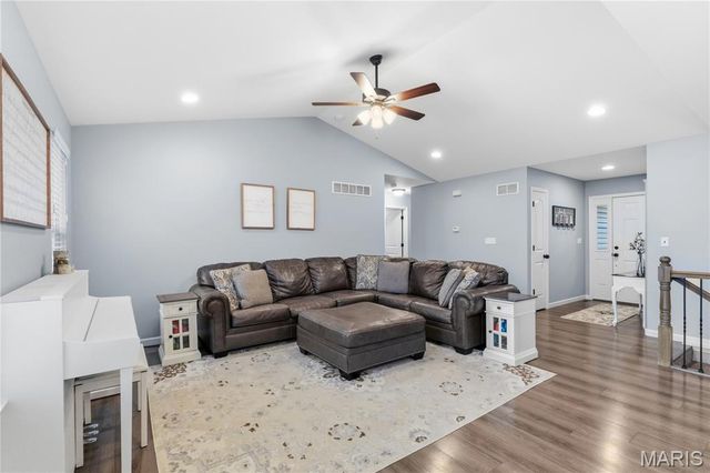 201 Majestic Lakes Boulevard, Moscow Mills, MO 63362