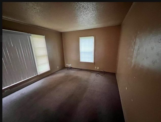 242 E Main, Van, TX 75790