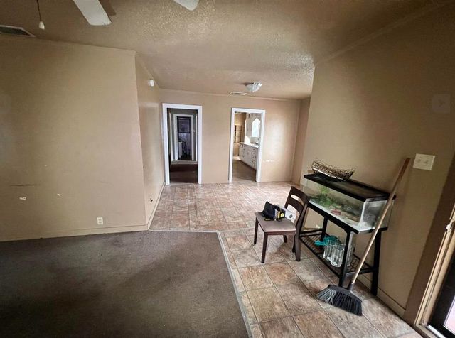 242 E Main, Van, TX 75790