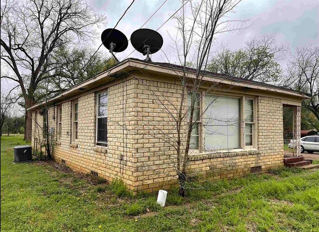 242 E Main, Van, TX 75790