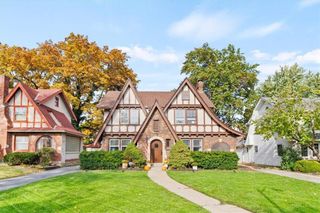 1212 W 72nd Street, Kansas City, MO 64114