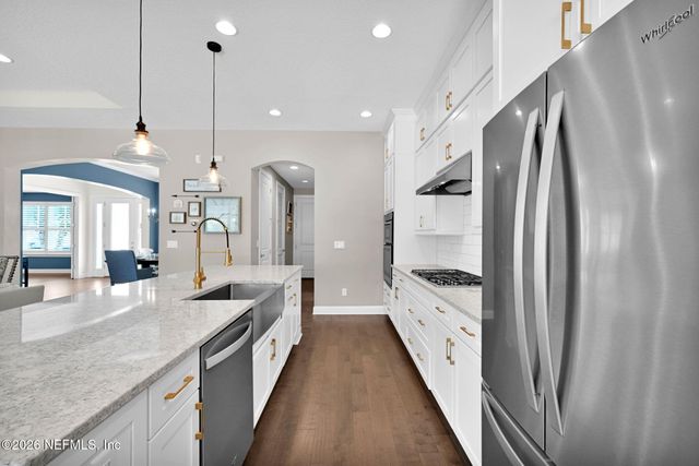 318 OXFORD ESTATES Way, St. Johns, FL 32259