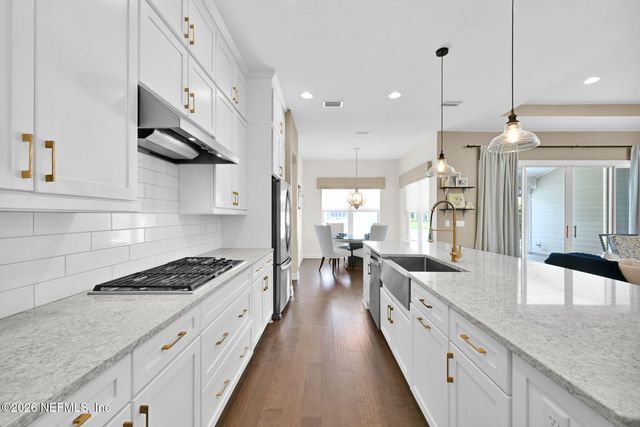318 OXFORD ESTATES Way, St. Johns, FL 32259