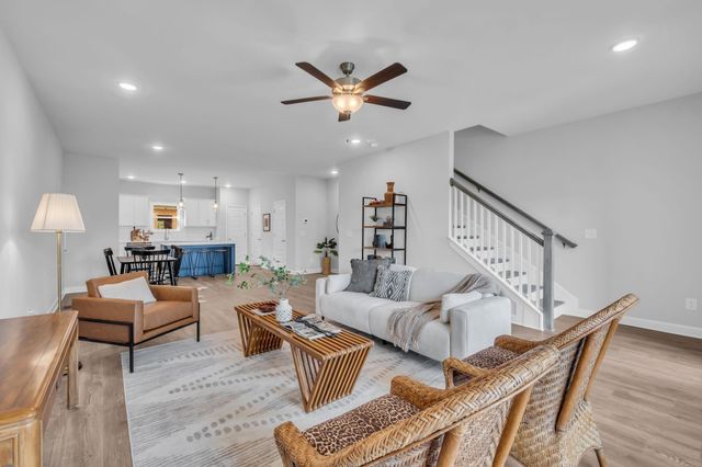 610 Granbury Pvt Drive, Hendersonville, TN 37075
