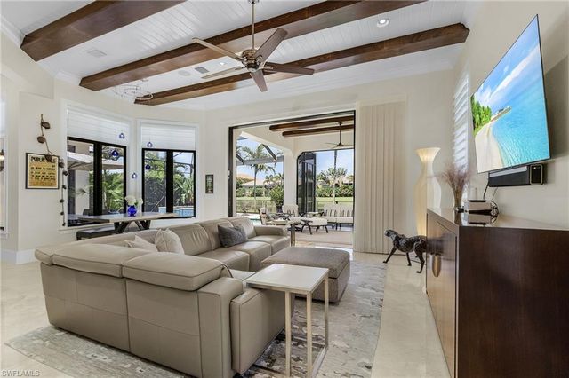 2220 Residence CIR, Naples, FL 34105