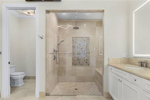 2220 Residence CIR, Naples, FL 34105