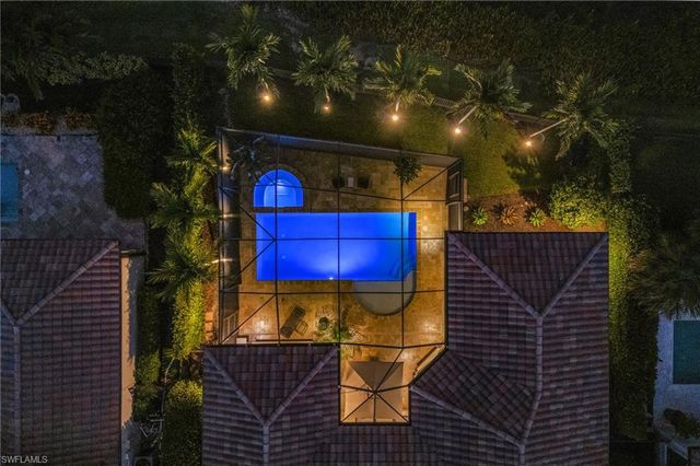 2220 Residence CIR, Naples, FL 34105