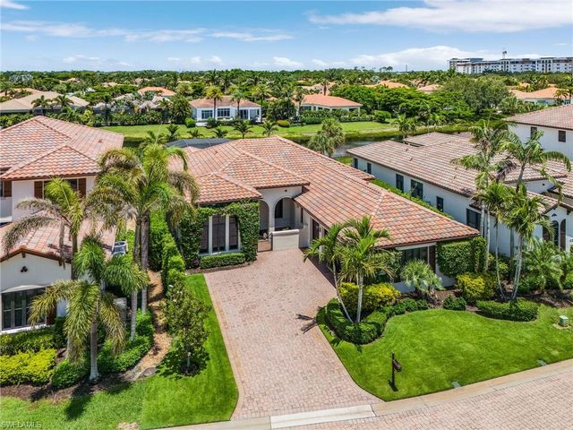 2220 Residence CIR, Naples, FL 34105