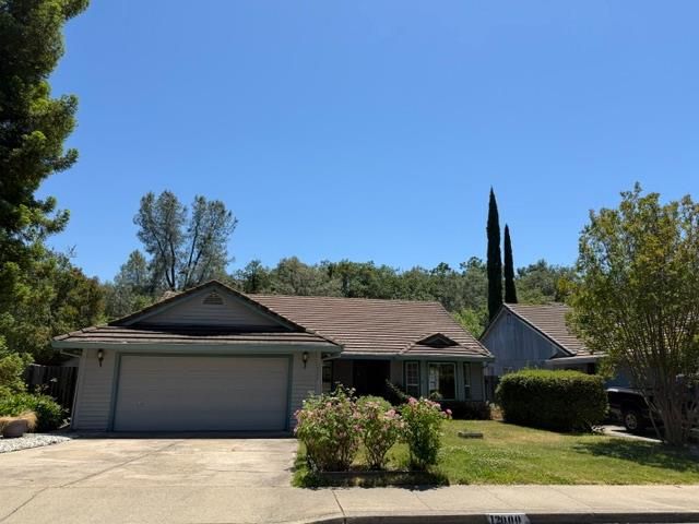 12000 Norman Ln, Auburn, CA 95603