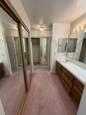12000 Norman Ln, Auburn, CA 95603