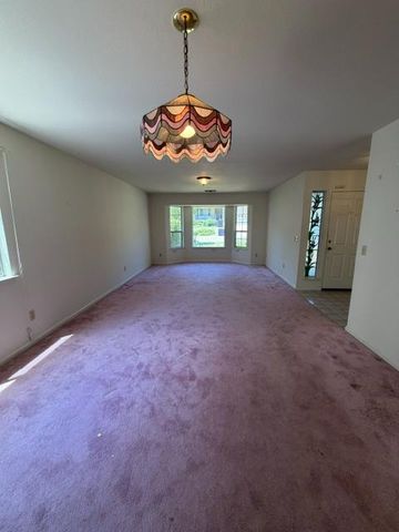 12000 Norman Ln, Auburn, CA 95603