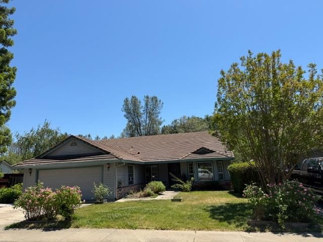 12000 Norman Ln, Auburn, CA 95603