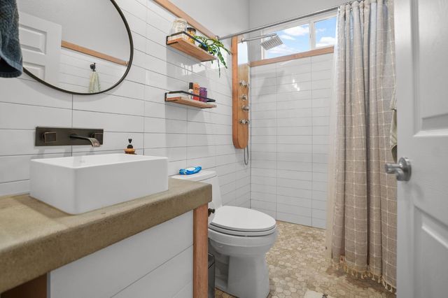 2930 Mineshaft Ct, Riverbank, CA 95367