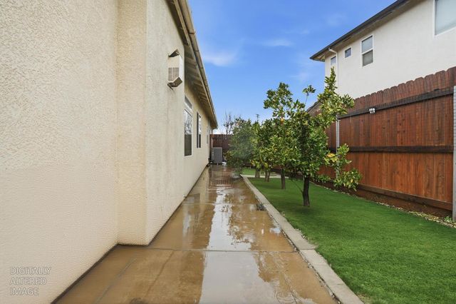 2930 Mineshaft Ct, Riverbank, CA 95367