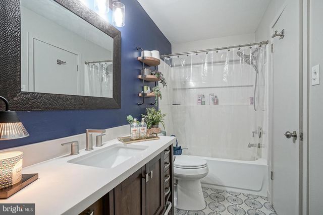 2305 SANDRA RD, Voorhees, NJ 08043