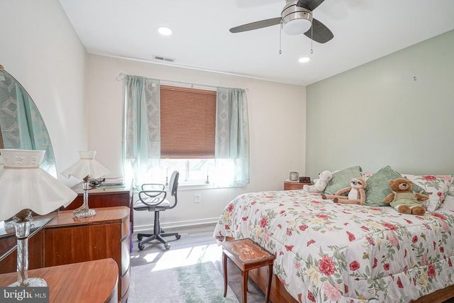 2305 SANDRA RD, Voorhees, NJ 08043