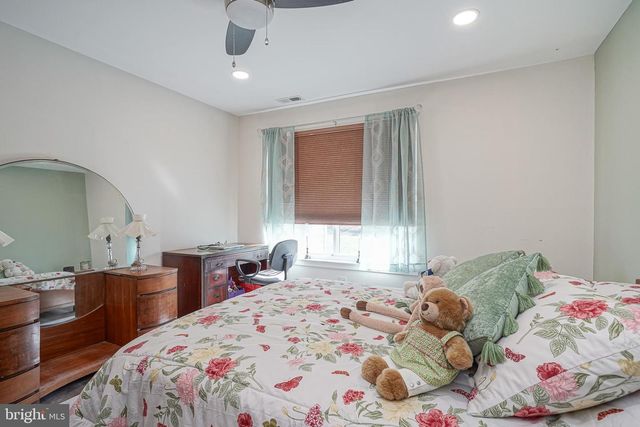 2305 SANDRA RD, Voorhees, NJ 08043