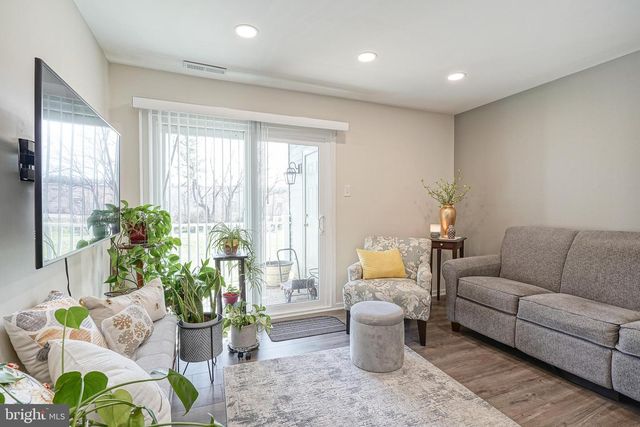 2305 SANDRA RD, Voorhees, NJ 08043