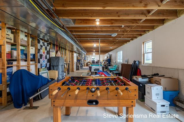 12717 60th Avenue, Allendale, MI 49401