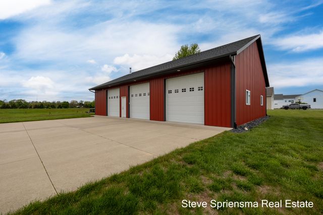 12717 60th Avenue, Allendale, MI 49401