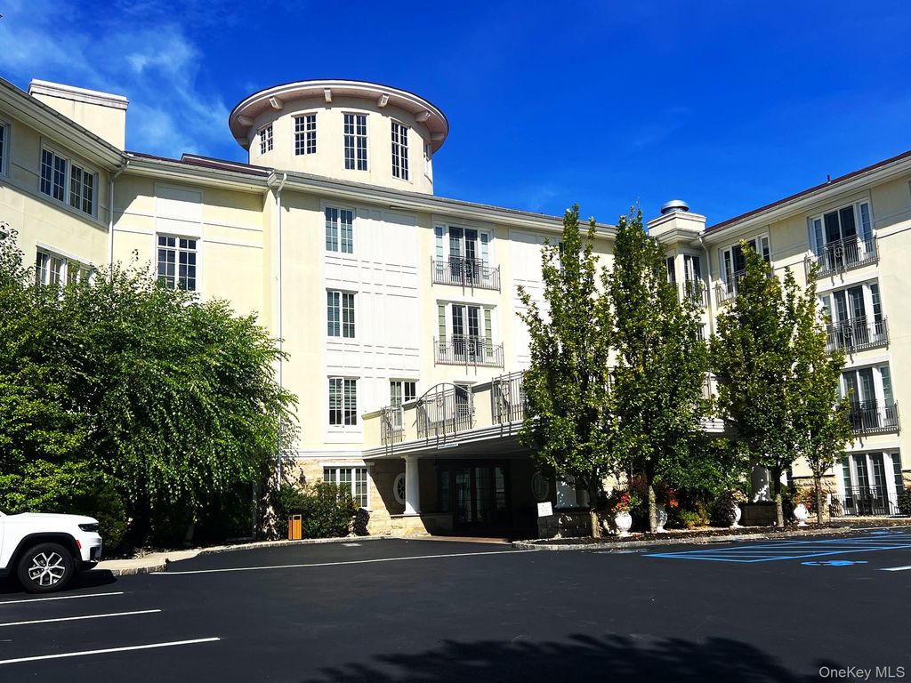 420 Trump Park, Shrub Oak, NY 10588 — exterior