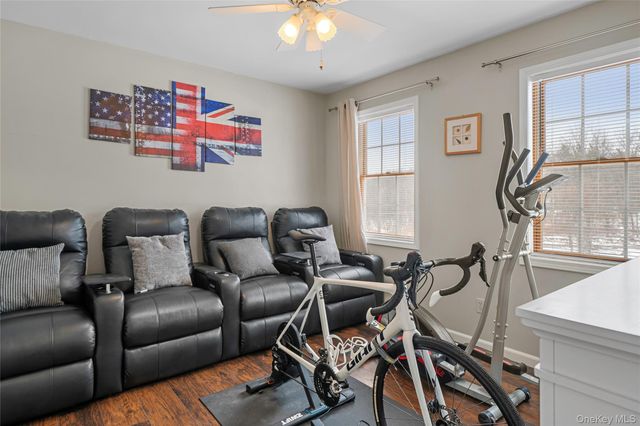 140 Gate Schoolhouse Road, New Hampton, NY 10958