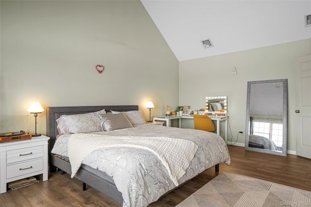 140 Gate Schoolhouse Road, New Hampton, NY 10958