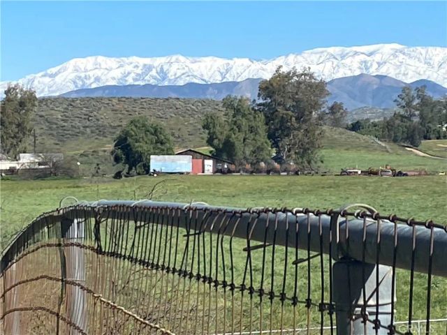 31420 Palm Avenue, Hemet, CA 92543