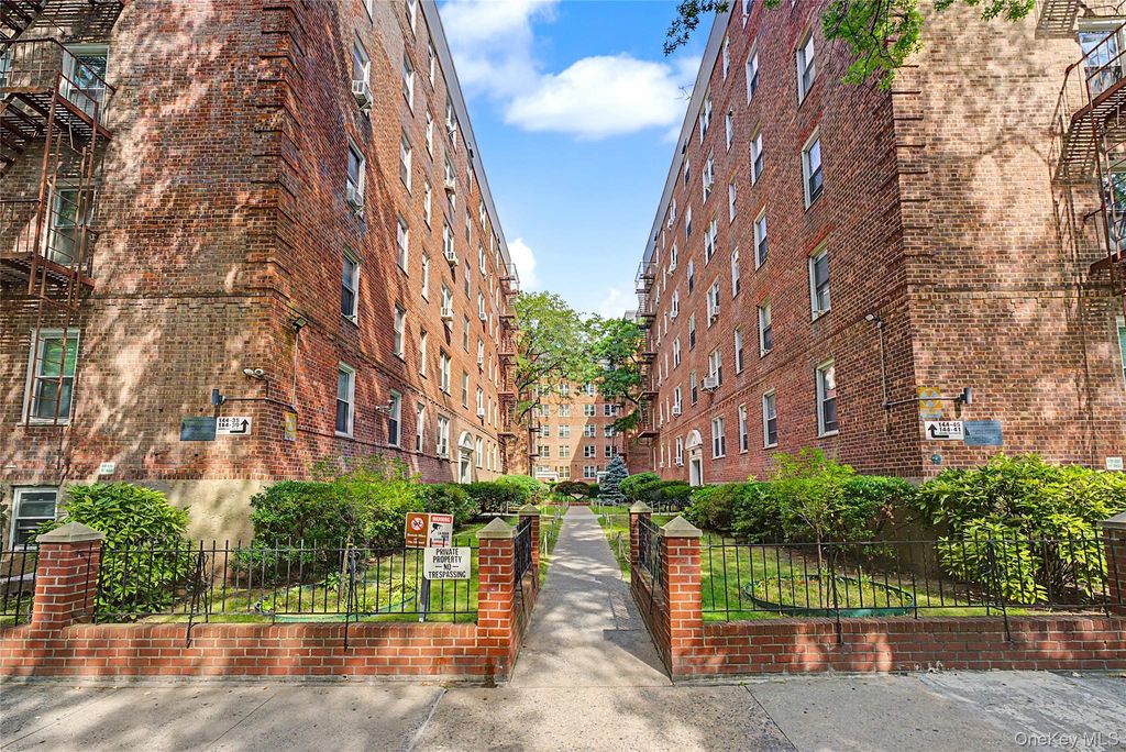 144-45 Sanford Avenue 5F, Flushing, NY 11355 — photo 2