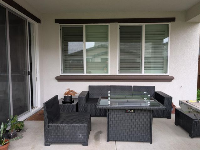 2751 Macabee Dr, Lathrop, CA 95330