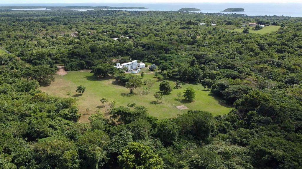 37 HIDEAWAY LANE, Vieques, PR 00765