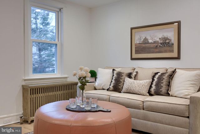 543 VANDERSLICE ST, Phoenixville, PA 19460