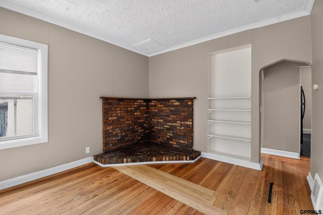 5820 Ohio Street, Omaha, NE 68104