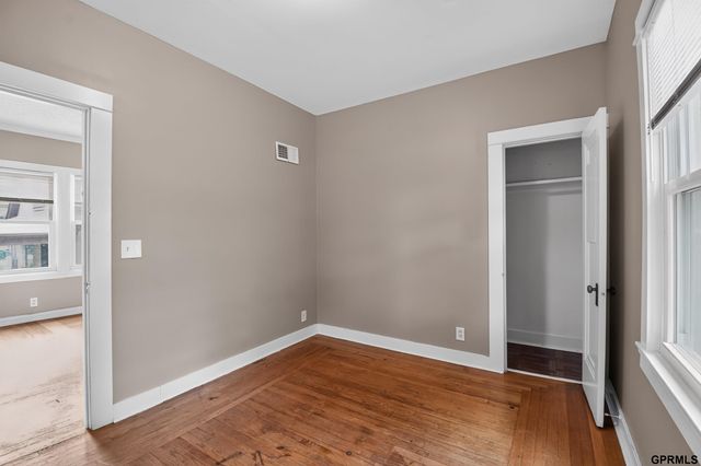 5820 Ohio Street, Omaha, NE 68104