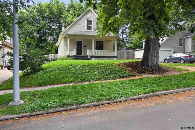 5820 Ohio Street, Omaha, NE 68104