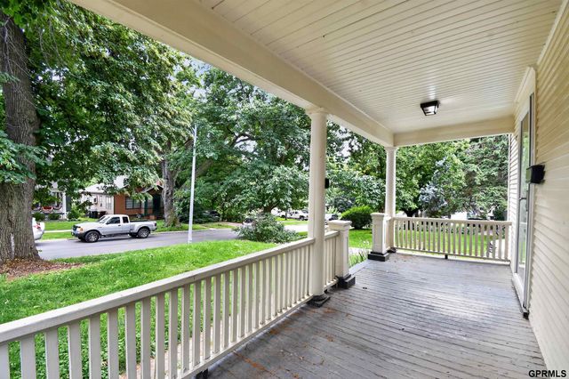 5820 Ohio Street, Omaha, NE 68104