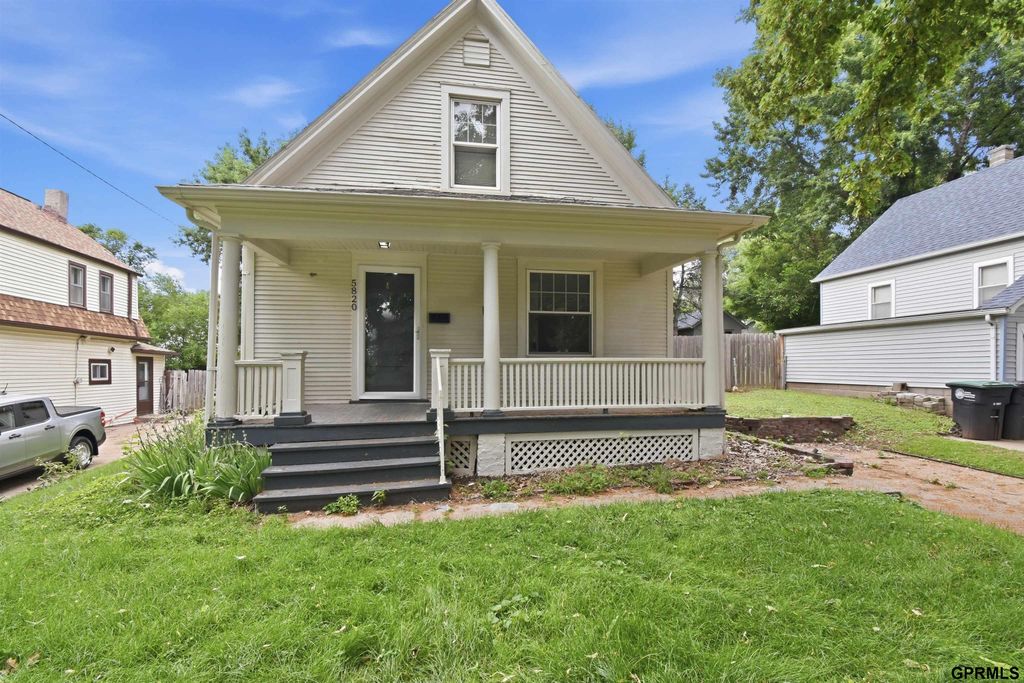 5820 Ohio Street, Omaha, NE 68104