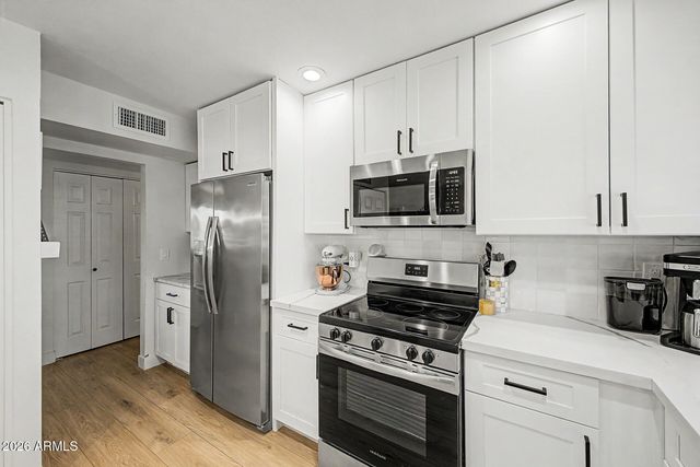 1733 E ELLIS Drive, Tempe, AZ 85282