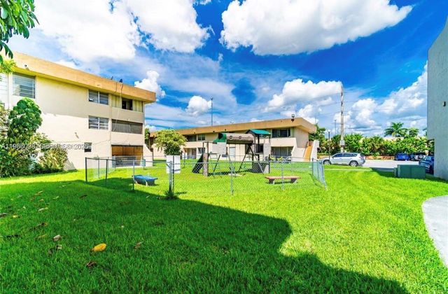 830 NW 87th Ave 303, Miami, FL 33172