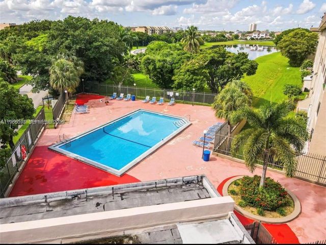 830 NW 87th Ave 303, Miami, FL 33172