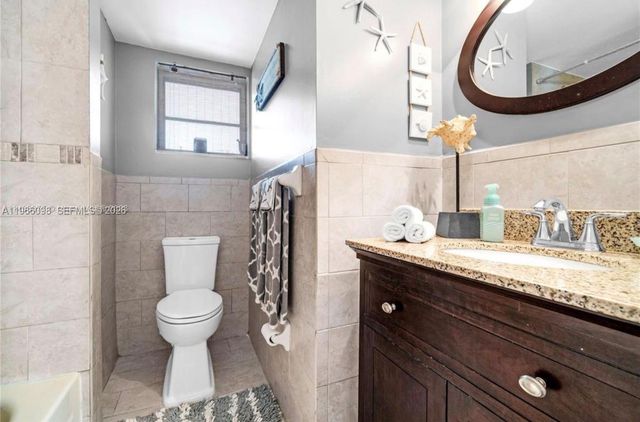 830 NW 87th Ave 303, Miami, FL 33172