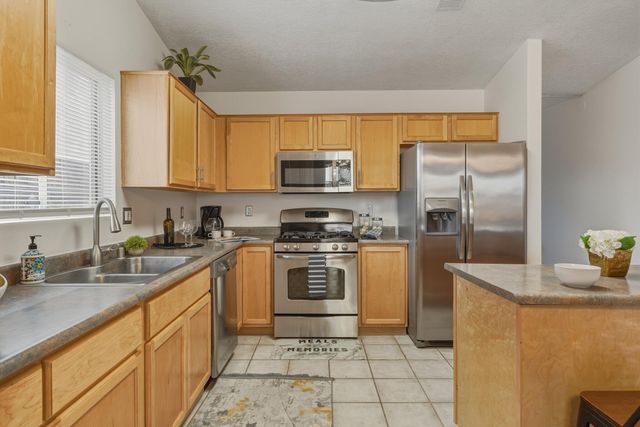 1400 Blossom Wood Place NW, Albuquerque, NM 87120