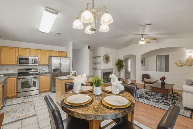 1400 Blossom Wood Place NW, Albuquerque, NM 87120